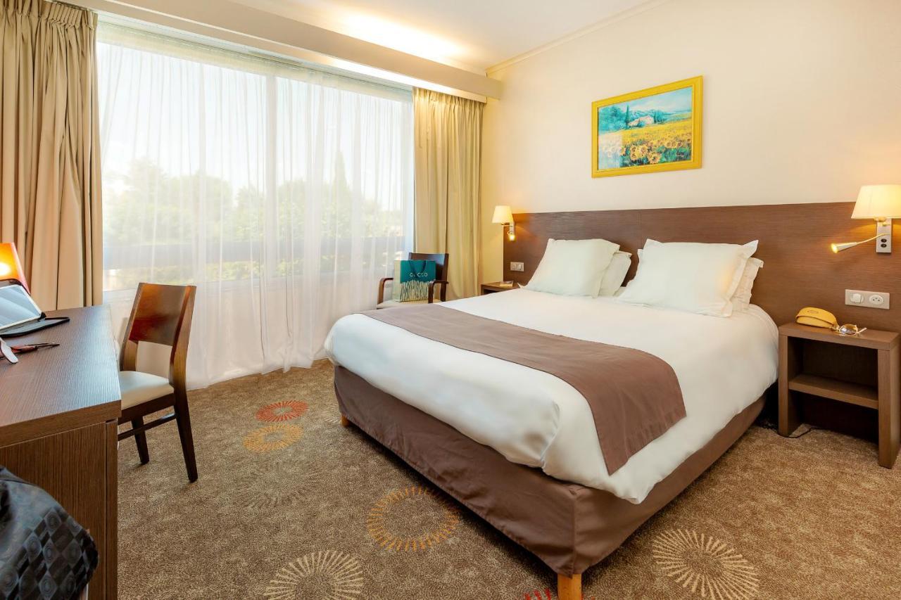 Best Western Sevan Parc Hotel Pertuis Exterior photo